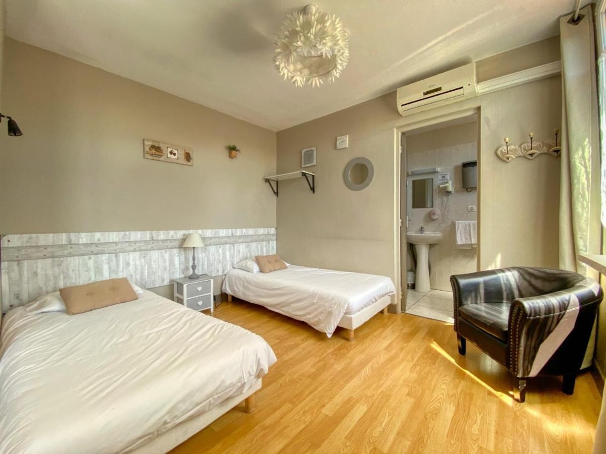 Hotel Le P'Tit Monde Монтіньяк Екстер'єр фото